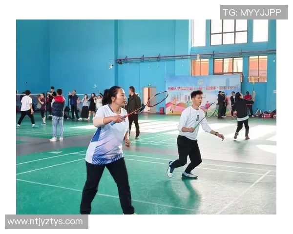 深圳羽毛球队战术分析:从比赛表现看团队协作与技术运用 深圳羽毛球队战术分析:从比赛表现看团队协作与技术运用