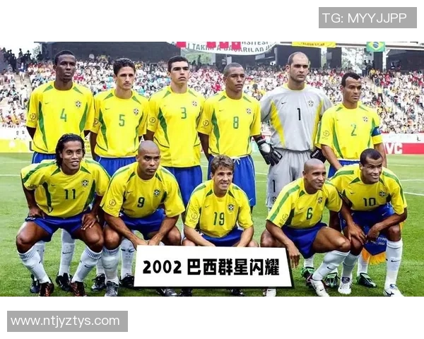 传奇防守员足球明星的辉煌历程与影响力分析 传奇防守员足球明星的辉煌历程与影响力分析