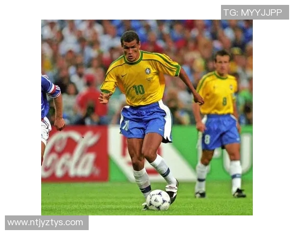 巴西足球传奇人物揭秘:那些年我们追逐的足球明星们 巴西足球传奇人物揭秘:那些年我们追逐的足球明星们